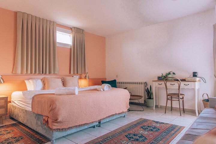 Room 22 of 40