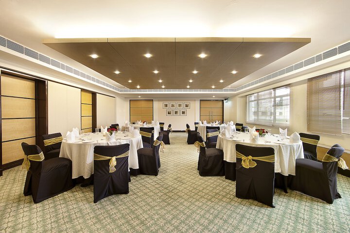 Ballroom/Hall 50 of 58
