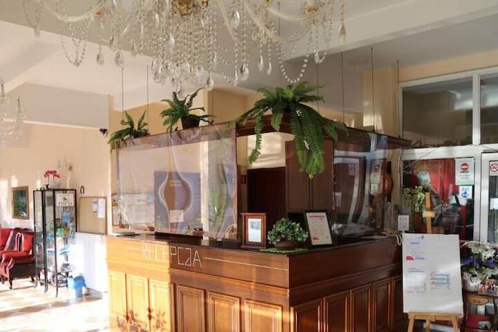 Guest Lobby