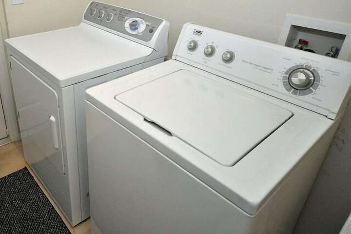 Laundry 10 of 29