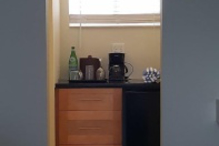 Breakfast/Coffee Service 297 of 695