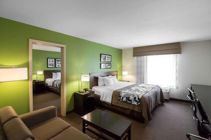1 King Bed (16 of 16)