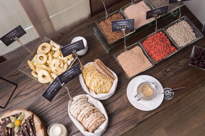 Breakfast/Coffee Service 71 of 102