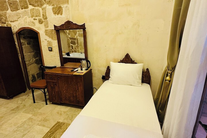 Room 29 of 54