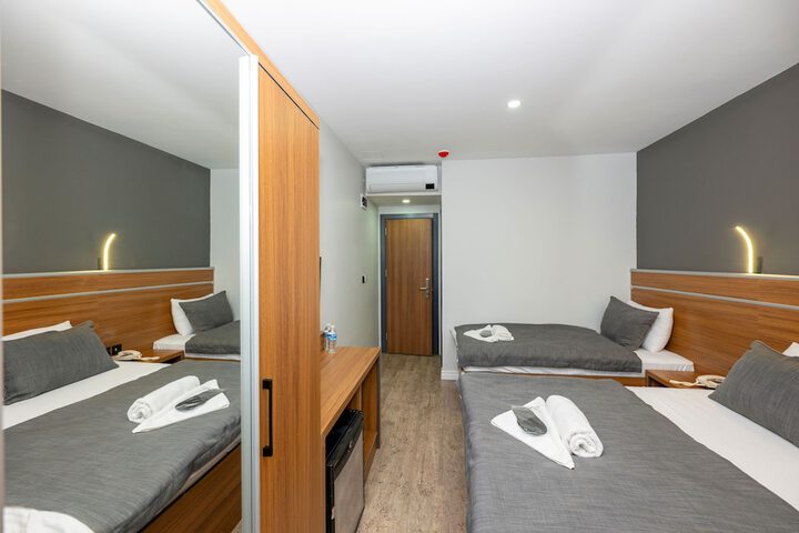 Room 13 of 41