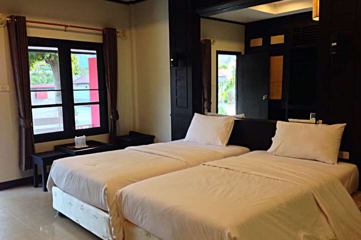 Room 8 of 82