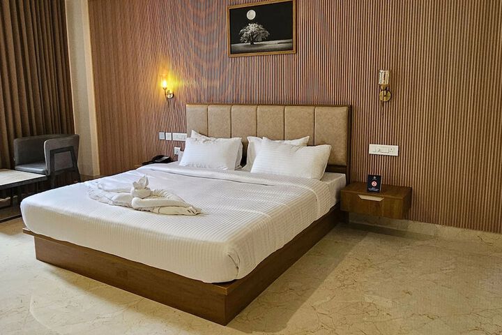 Room 3 of 5