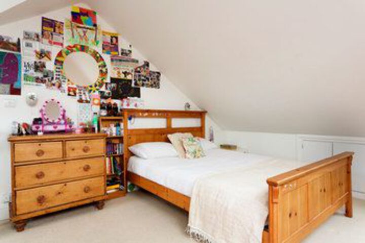 Room 6 of 20