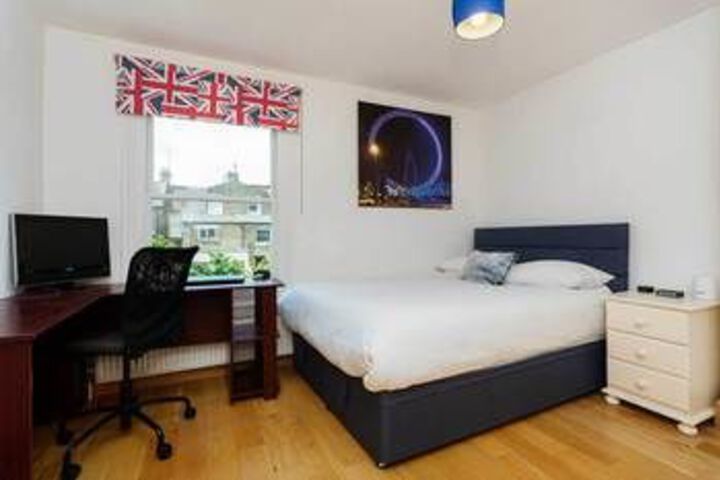 Room 17 of 30