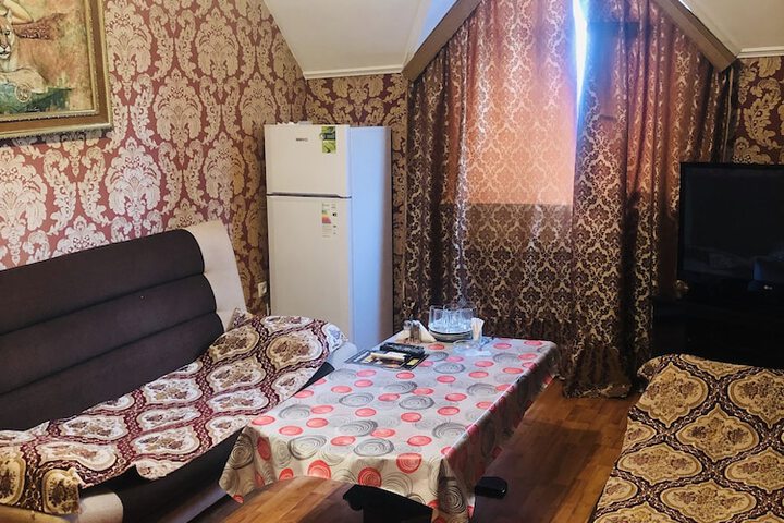 Room 9 of 23