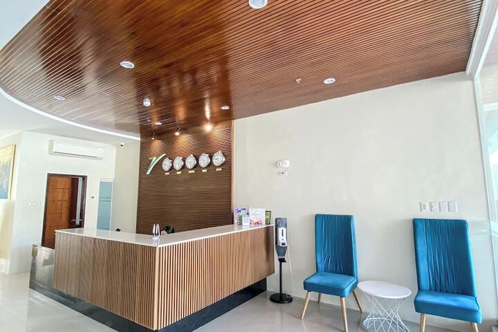 Vanyard Hotel