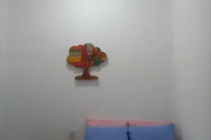 Room 4 of 24
