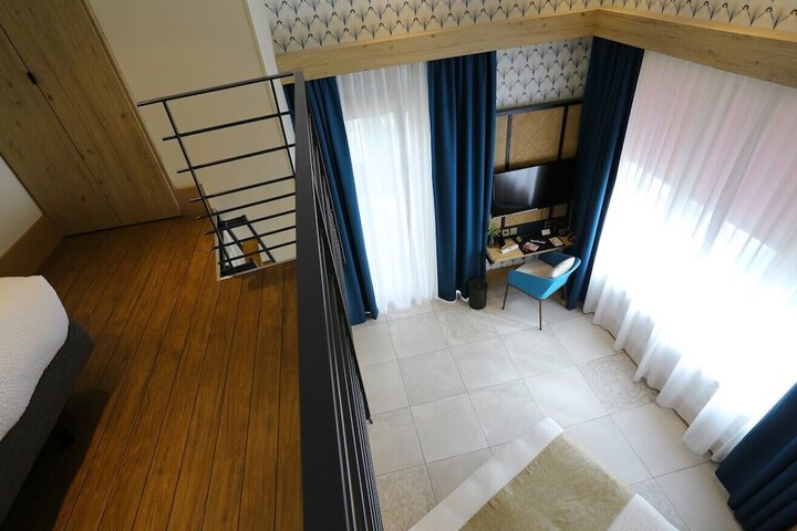 Room 60 of 135