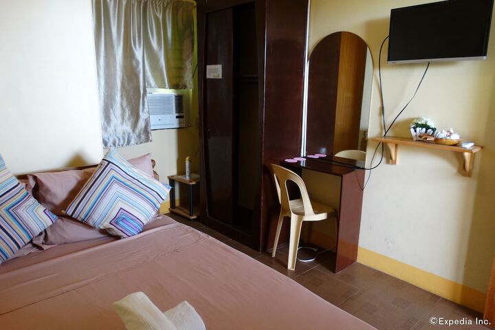Room 8 of 39