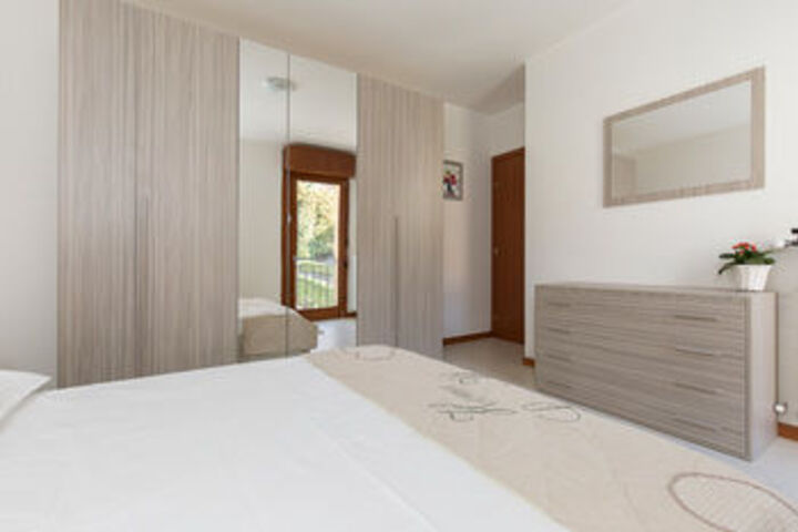 Room 216 of 450