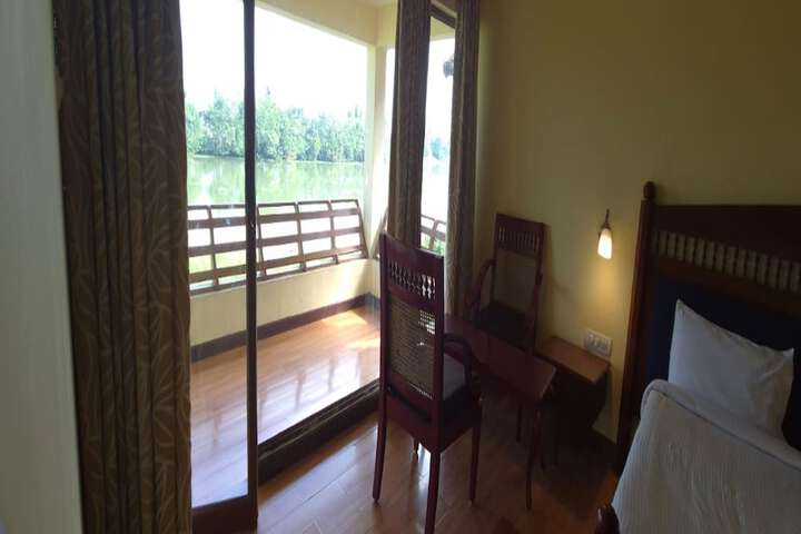 Room 7 of 23