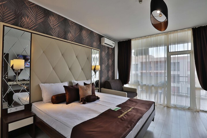 Room 71 of 318