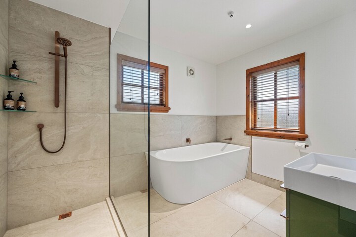 Bath Photo