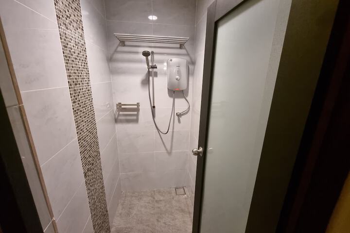 Room 132 of 138
