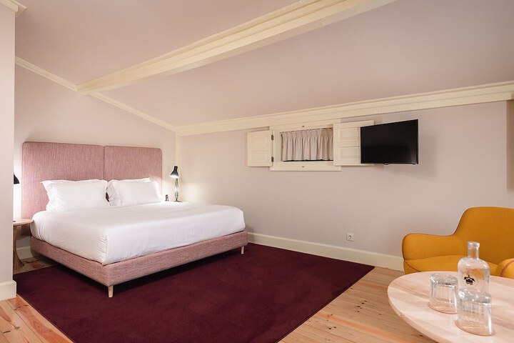 Room 30 of 126