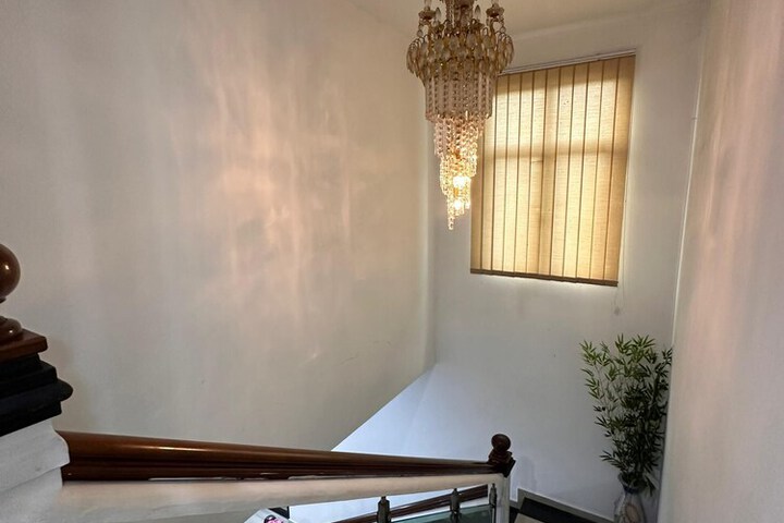 Room 35 of 75