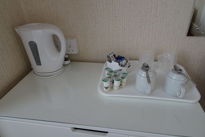 Room 6 of 59