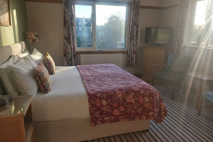 Room 32 of 104