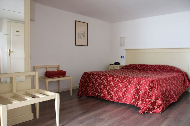 Room 4 of 57