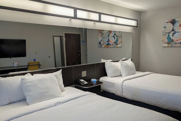Room 12 of 26