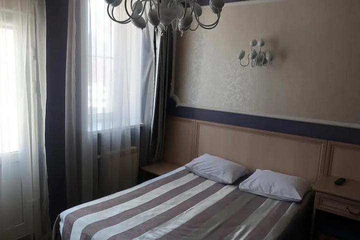 Room 3 of 13