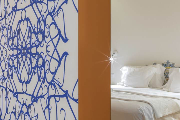 Room 47 of 85