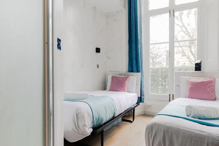 Room 108 of 234