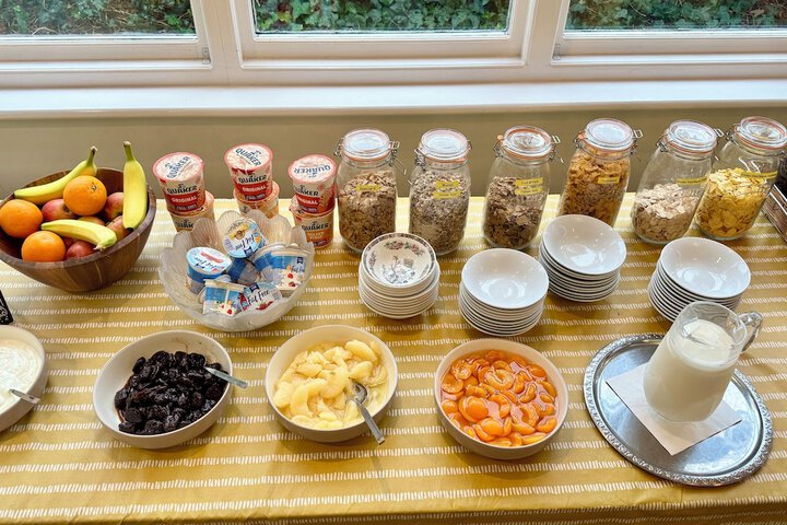Breakfast/Coffee Service 63 of 109