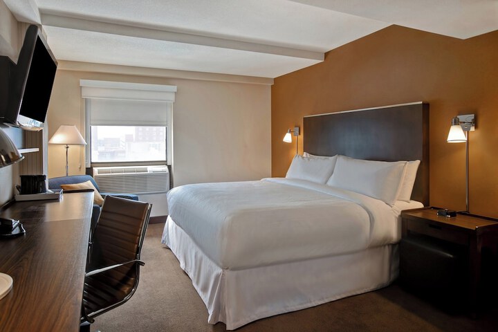 Room 15 of 95