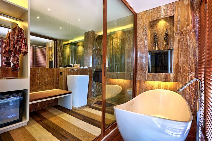 Bathroom Interior Photo
