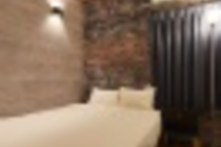 Room 183 of 288