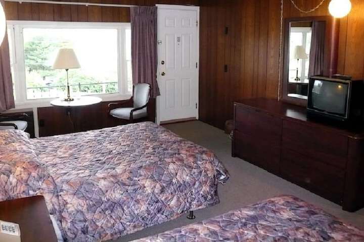 Room 6 of 20