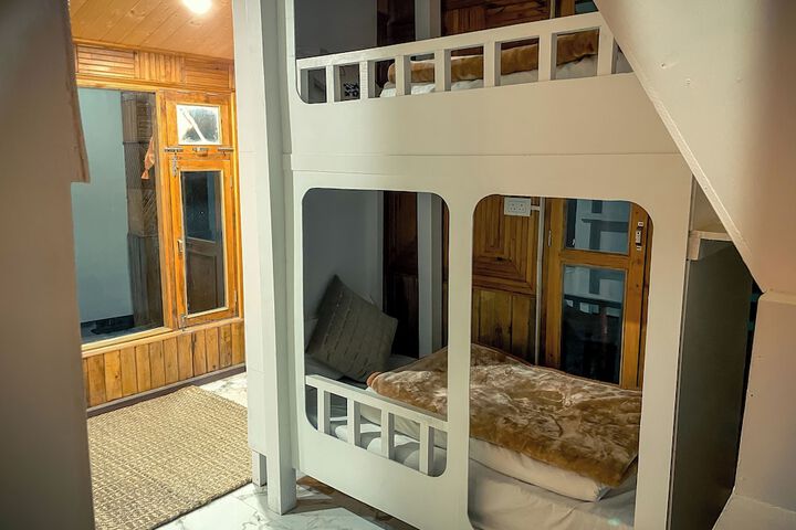Room 22 of 45