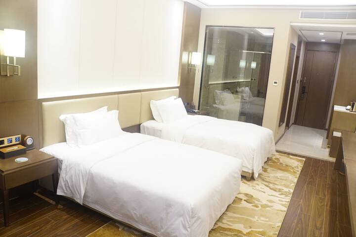 Zhong Hua Wei International Hotel