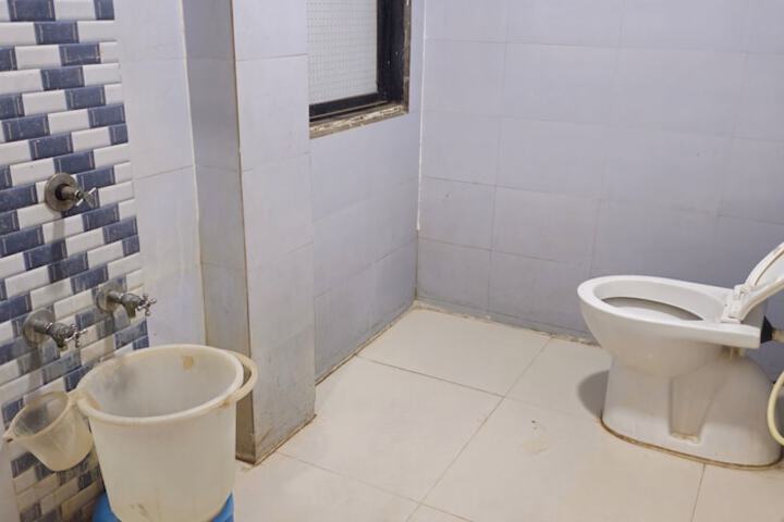 Room 14 of 22