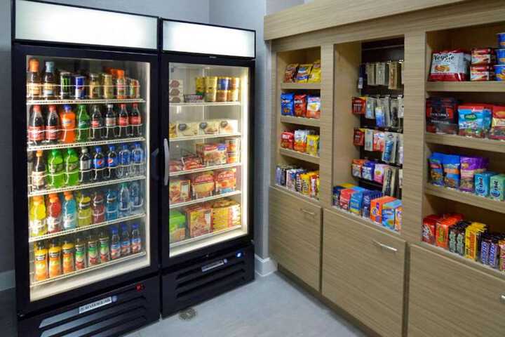 Snack bar