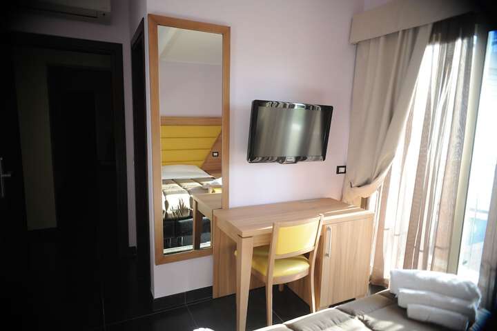 Room amenity