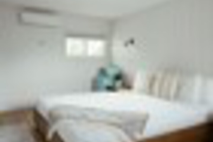 Room 164 of 510