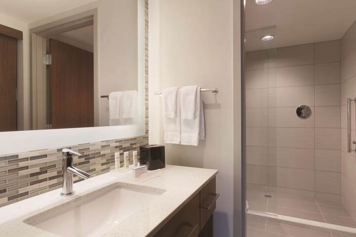 Bathroom shower