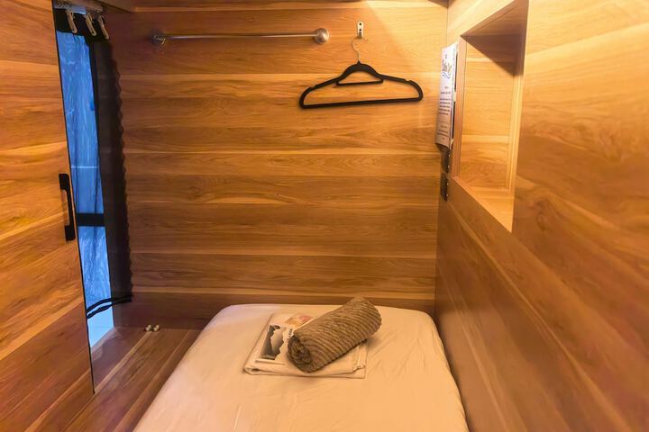 Room 35 of 125