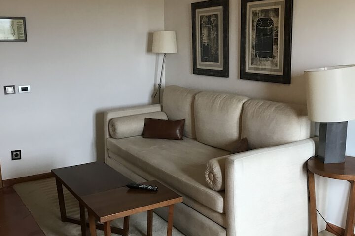Room 21 of 82