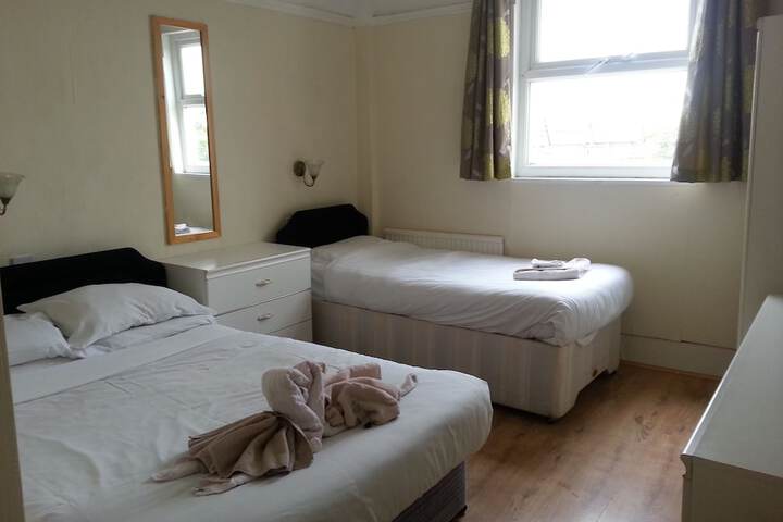 Room 15 of 15