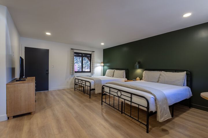 Room 5 of 21