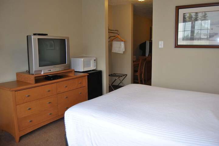 Room 10 of 27