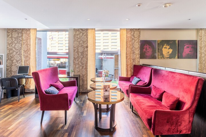 Guest Lobby